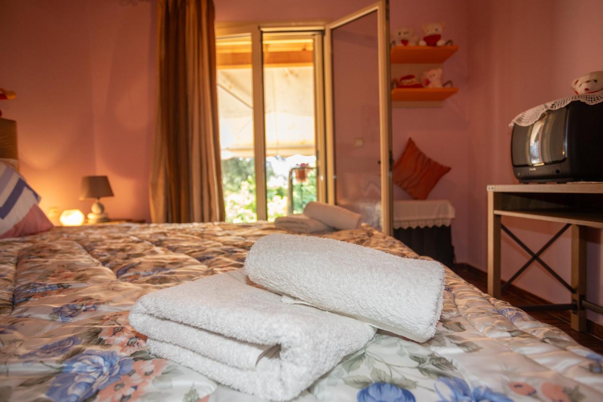 Alexis & Loula Village House Arkadades Екстер'єр фото